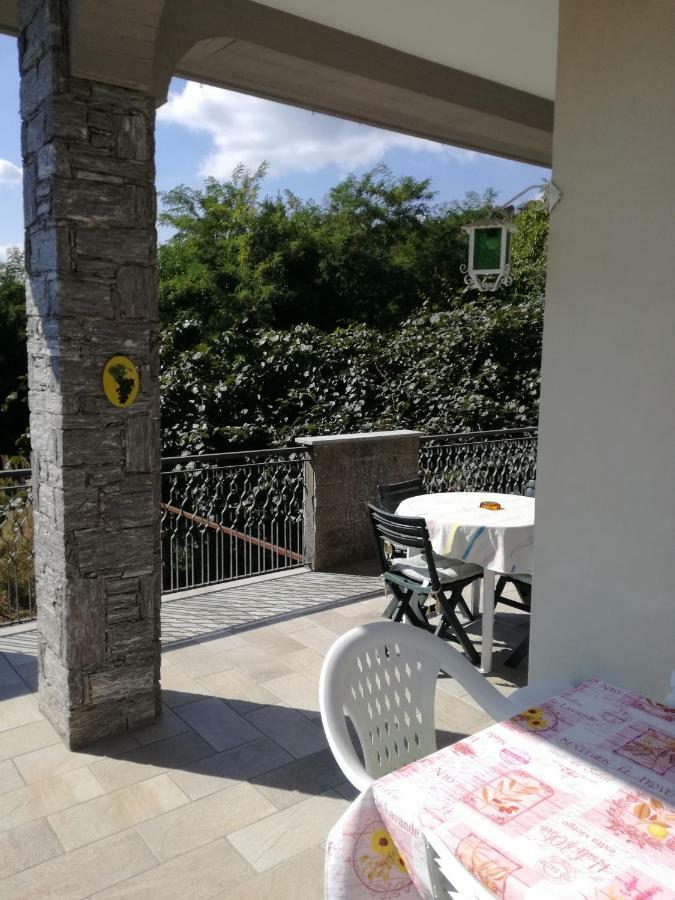 Casale Cadeloro Apartamento Nebbiuno Exterior foto